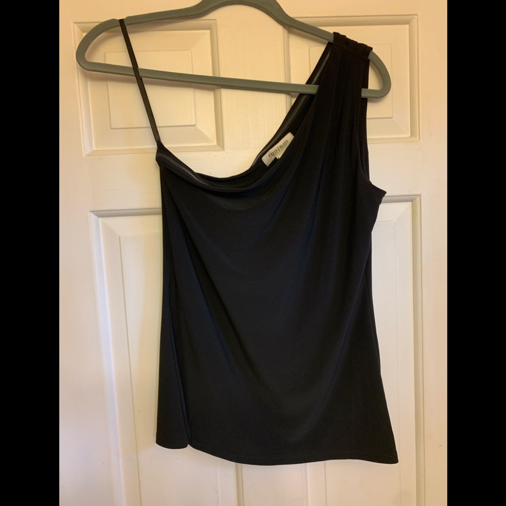 Black one shoulder tank